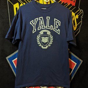 Vintage 80s 90s Yale University Lux Et Veritas Navy Blue Hanes Beefy-T T-Shirt.